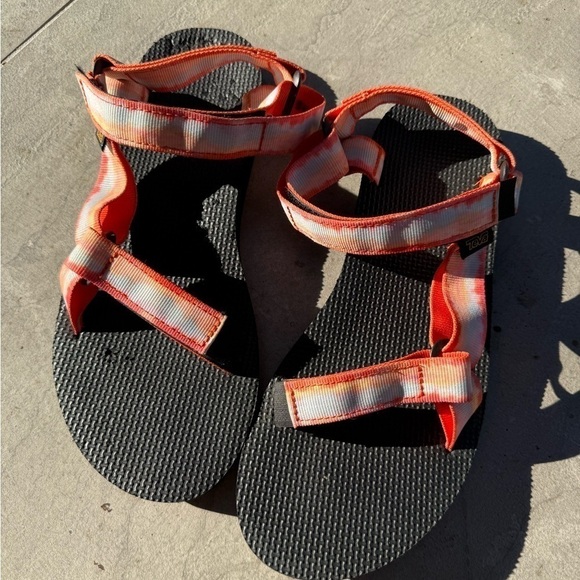 Teva Other - Teva Midform Original orange red -color women’s  Sandals 9